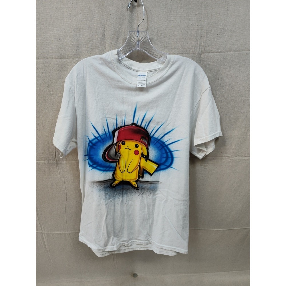 Gildan Pikachu Airbrush Graphic T-Shirt White Mens Medium Pokemon Streetwear Tee